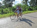 Family bicycling, Cuba