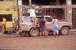 Ecuador, Pastaza, Paloma, loading car