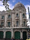 Ecuador, Quito: Italinate Vinci Bldg, old city