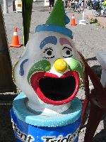 Ecuador: decorative garbage can, clown