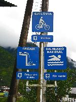 Ecuador: sign on Ciclovia with points of interest