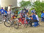Hangang bike path, trailside cafeteria, Seoul