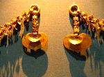 Gold earrings, Gongju National Museum, Korea
