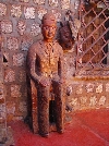 Babungo: statue in Fon's palace