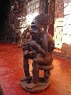 Babungo: statue in Fon's palace