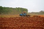 Tractor, Cuba