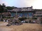 Pagoda and lantern, Haeinsa Temple