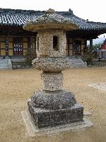 Stone lantern, Haeinsa Temple